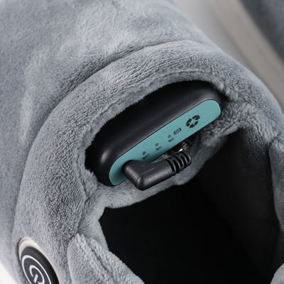 Scaldapiedi elettrico USB grigio 110V con impostazioni di temperatura regolabili per un calore personalizzato per il massimo comfort durante